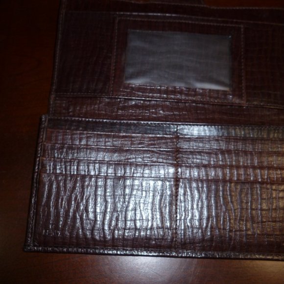 Fendi Signature Wallet - Picture 7 of 14